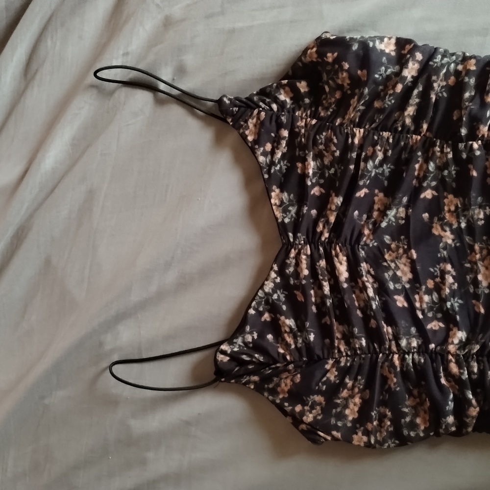 Spaghetti strap dess - Picture 2 of 3